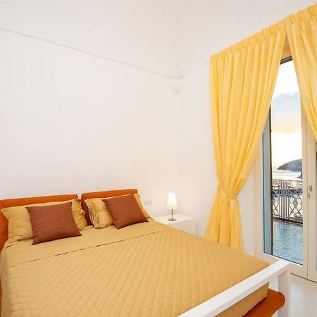 Amore Rentals - Palazzo Della Storia Amalfi Exterior photo