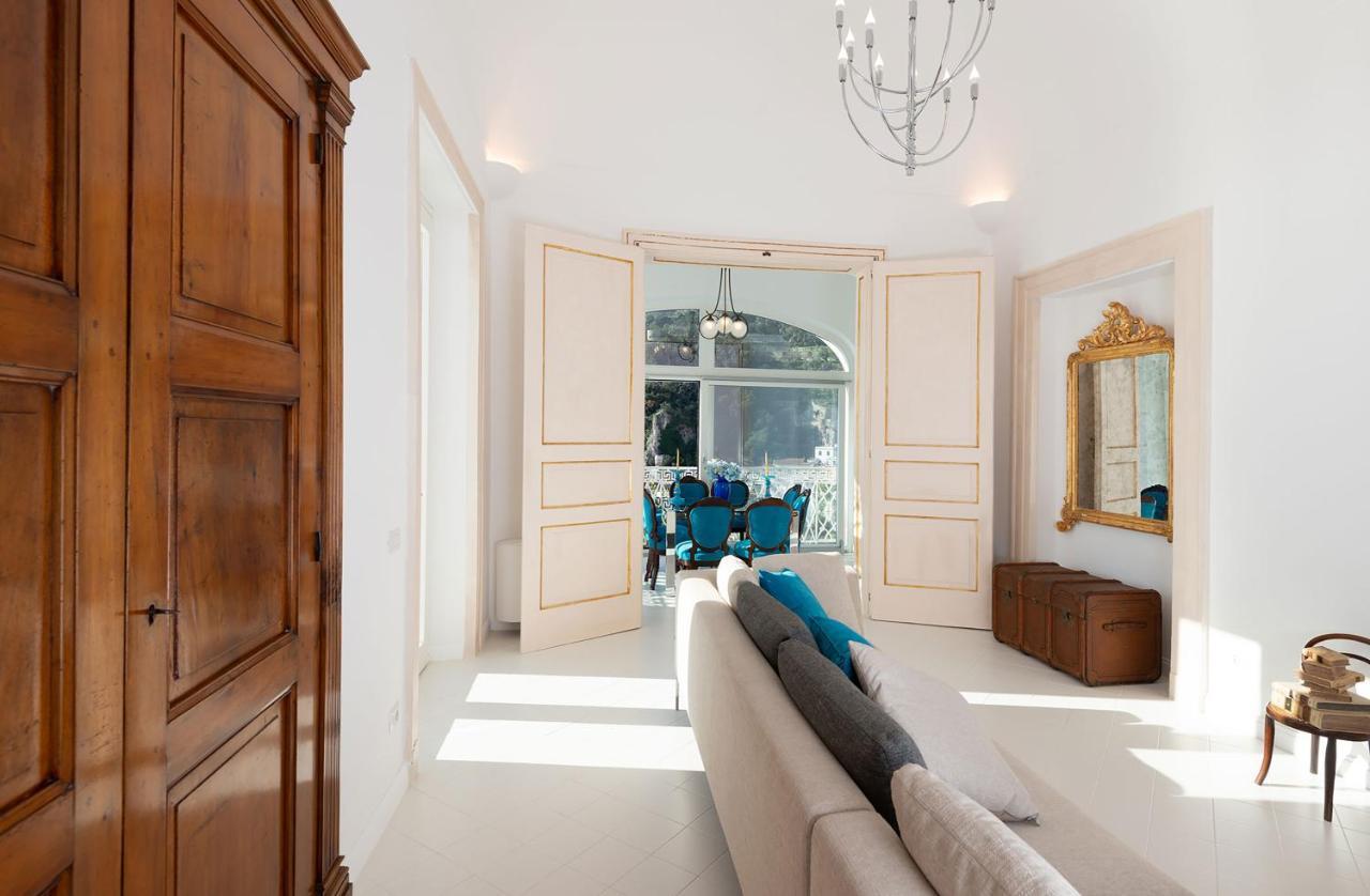 Amore Rentals - Palazzo Della Storia Amalfi Exterior photo