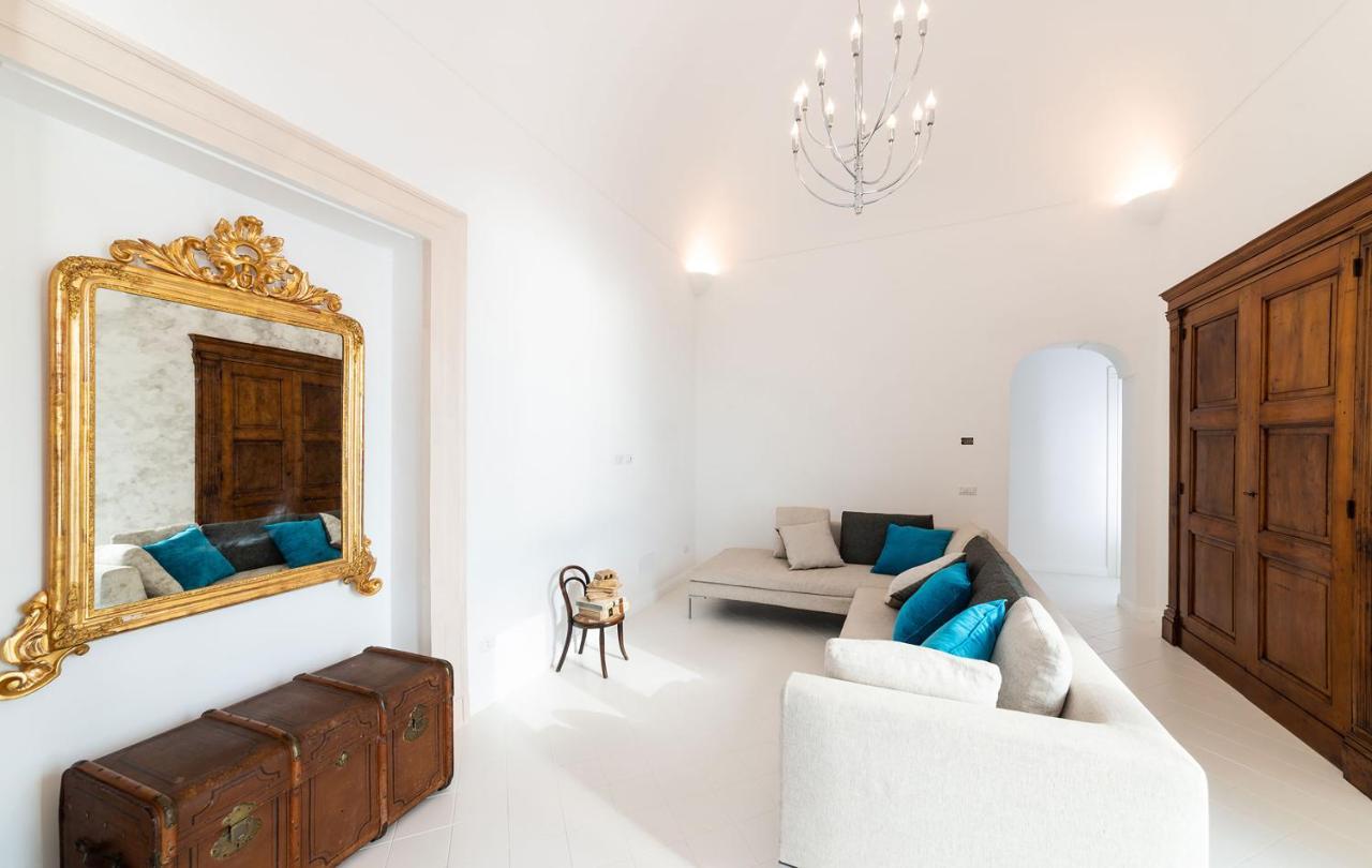 Amore Rentals - Palazzo Della Storia Amalfi Exterior photo