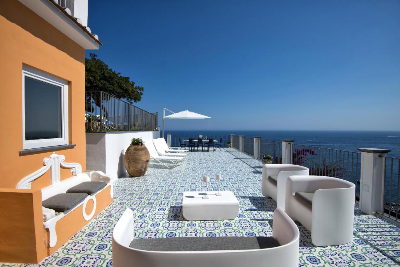 Amore Rentals - Palazzo Della Storia Amalfi Exterior photo