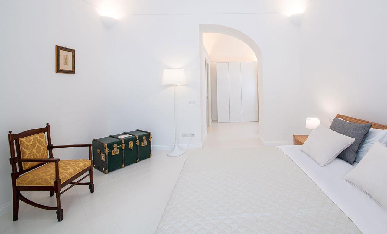 Amore Rentals - Palazzo Della Storia Amalfi Exterior photo